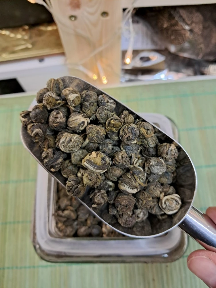 Чай зеленый Люй Лун Чжу (Зеленая жемчужина)