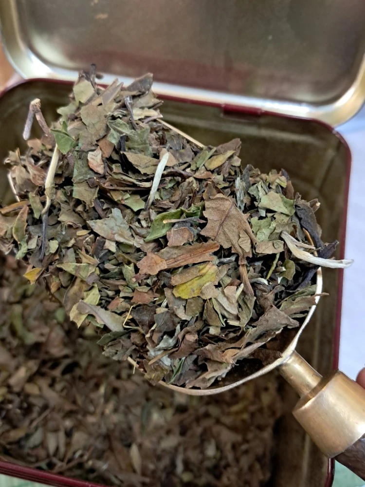 Чай белый Бай Му Дань (Белый пион)